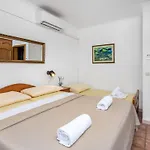 Ana S Bazenom I Panoramskim Pogledom Na 4*