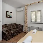 Ana S Bazenom I Panoramskim Pogledom Na 4* Selce