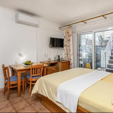 Maison d'hôtes Ana S Bazenom I Panoramskim Pogledom Na Selce