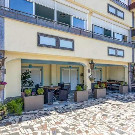Ana S Bazenom I Panoramskim Pogledom Na Maison d'hôtes 4*