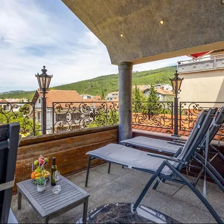 Ana S Bazenom I Panoramskim Pogledom Na Maison d'hôtes