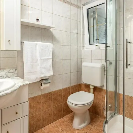 Ana S Bazenom I Panoramskim Pogledom Na Maison d'hôtes